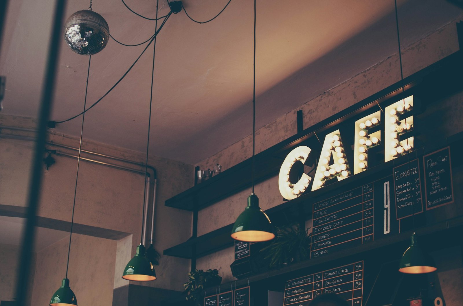 suasana-cafe